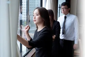 Người chồng mất 3 năm, má kế trẻ tìm đến con anh xã giải tỏa thiếu thốn
