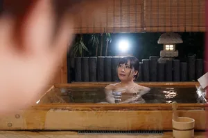 Chuyến đi giã ngoại gia đình, thay vì phang vợ yêu mang thai thì thanh niên lại quan hệ má Người vợ có thai