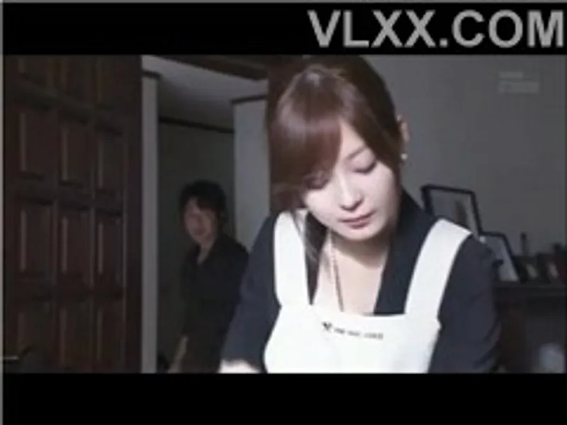 Anh xã đi bàn việc làm ăn, người vợ ở nhà bị anh rể cưỡng hiếp