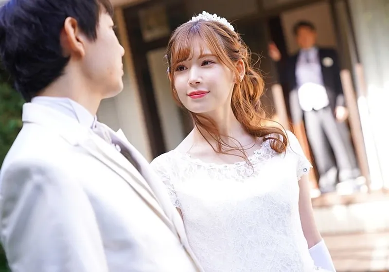 Bố gã chồng nắc người tình của con trai ngay sau lễ cưới của con trai